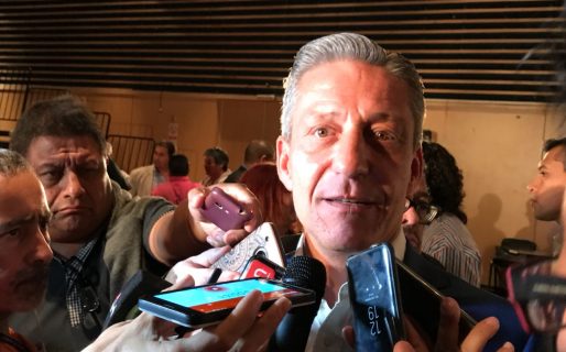 “No me voy a dejar extorsionar por la vieja política”