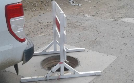 Peligro: Se robaron dos “bocas de registro de cloacas”
