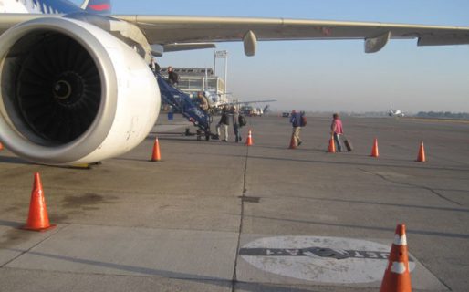 Se incendió una turbina en un vuelo de Latam con 200 argentinos