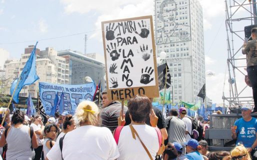 Varios actos en uno, en un país que se mueve