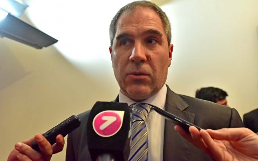 Renunció el Ministro de Economía Pablo Oca