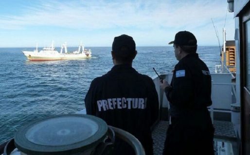 Capturan a un buque español pescando frente a Comodoro