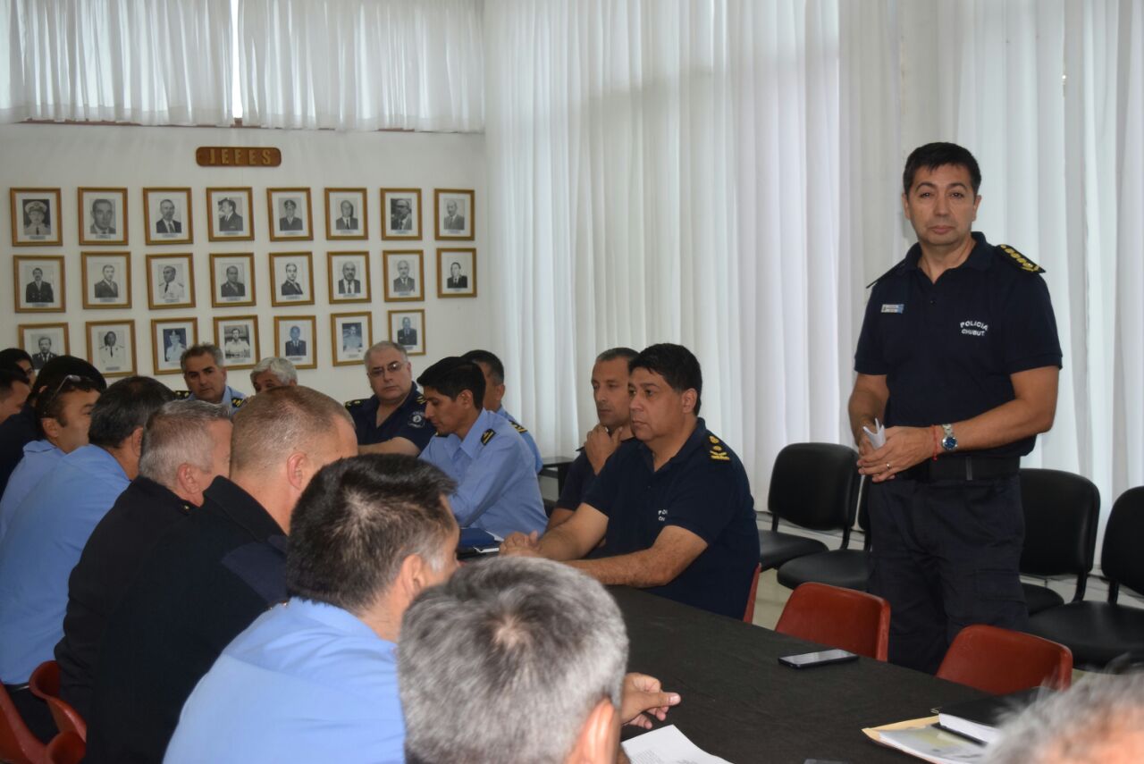 Jefatura de Policía se reunió con jefes de Unidades Regionales