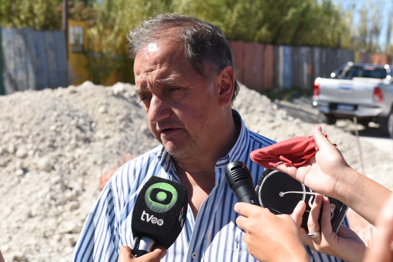 Municipio y Nación firman el segundo tramo de asfalto por 80 cuadras