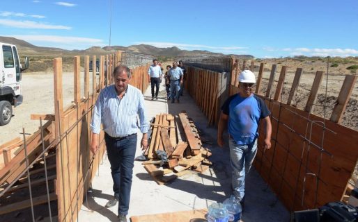 Avanza la obra de canales de guarda en km.17