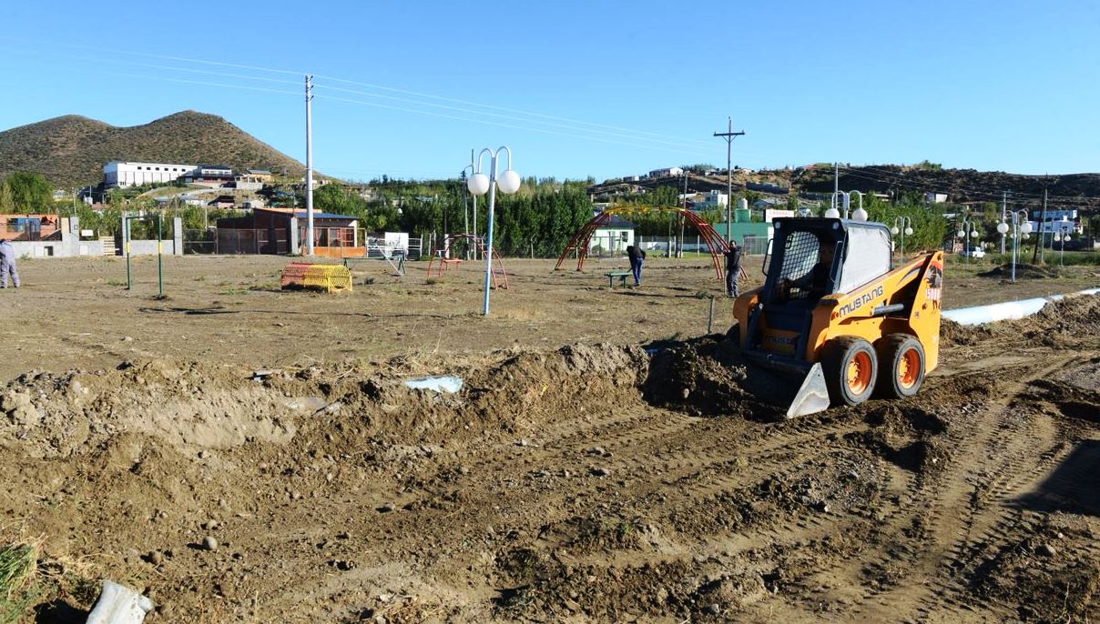 Realizan trabajos de limpieza en el barrio Gesta de Malvinas