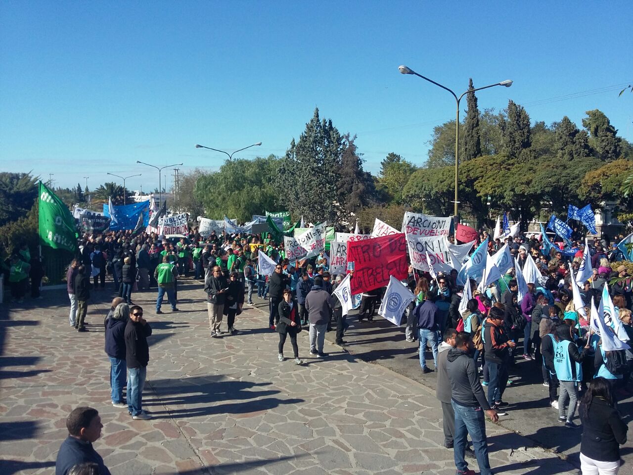 “El acampe va a durar hasta que nos atienda el Gobernador”