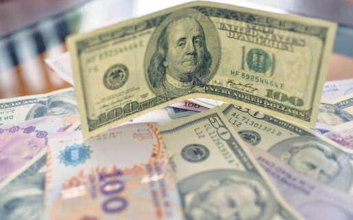 El Banco Central tuvo que frenar la suba del dólar