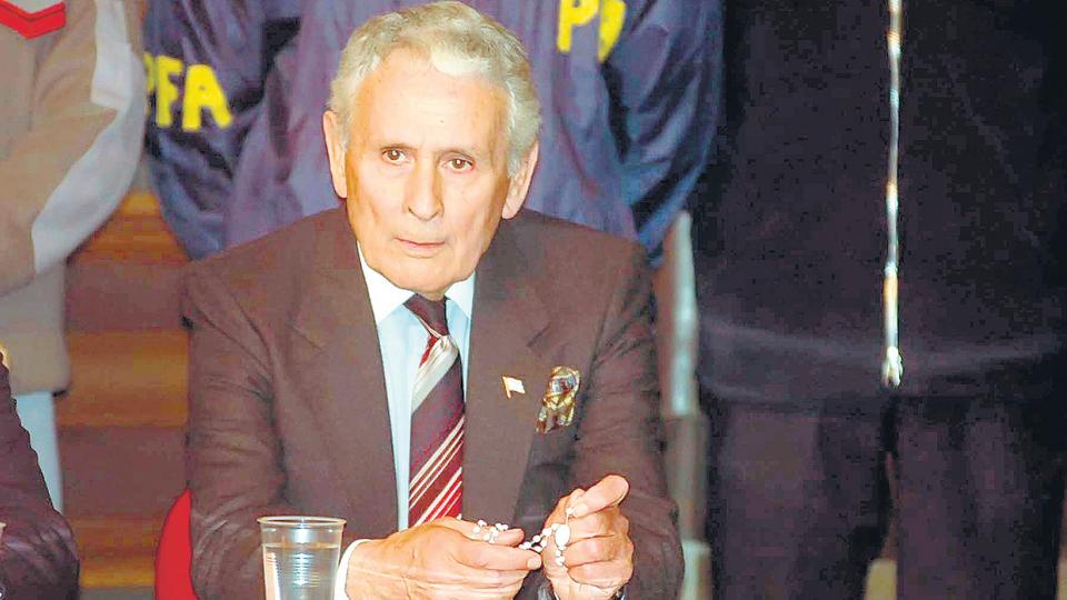 En la cárcel, de donde nunca debió haber salido