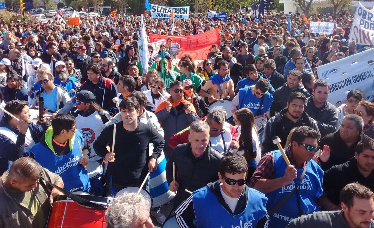 La Policía también planteó su pedido de incremento salarial