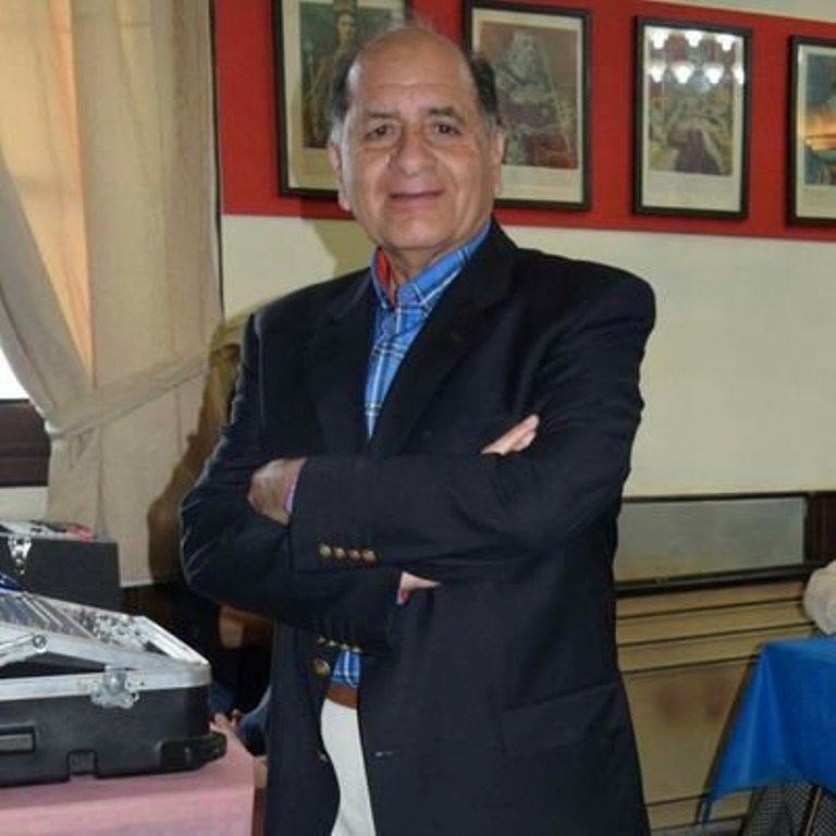 Aníbal Micardi asumiría en la Subsecretaría de Información Pública