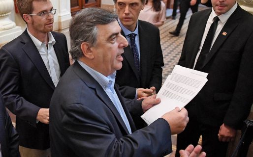 Aumentos: La UCR propone «aplanar» el costo de las tarifas