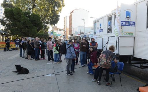 Exitosas jornadas de salud en la plaza de la Escuela N° 83
