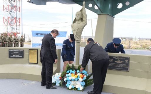 Linares participó del emotivo reconocimiento al héroe de Malvinas, Héctor Bordón
