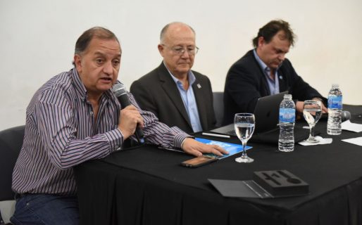 “Como sociedad debemos aprender que la democracia se construye participando”