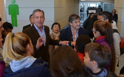 El gobierno provincial evalúa descuentos en los salarios por los días de paro