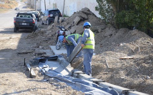 Continúan las obras de mejoramiento vial integral en el barrio Industrial