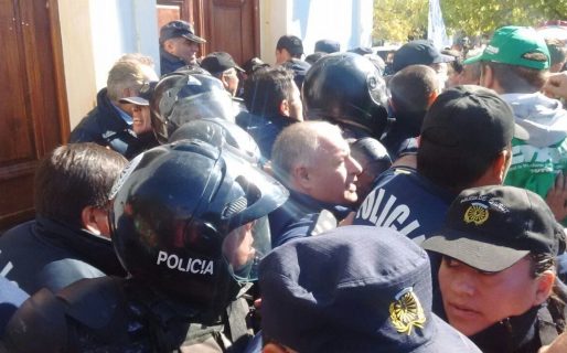 Massoni confirmó que los estatales también hirieron a otro efectivo