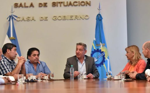 Arcioni se reunió con jefes comunales de la Meseta