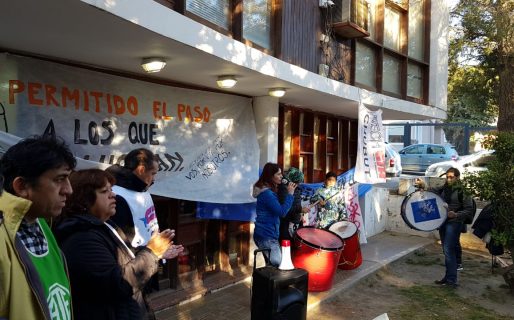 Estatales ratifican la toma de Supervisión de Escuelas