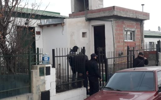 Múltiples allanamientos y registros domiciliarios en las 1.311 viviendas