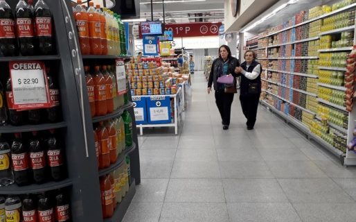 Por las subas del dólar, transporte, naftas y prepagas, ya ven una inflación superior al 3%