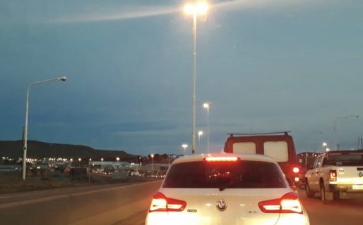 Tránsito complicado por la concentración de camioneros