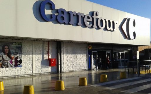 Amenazan a un sereno e intentan robar en Carrefour