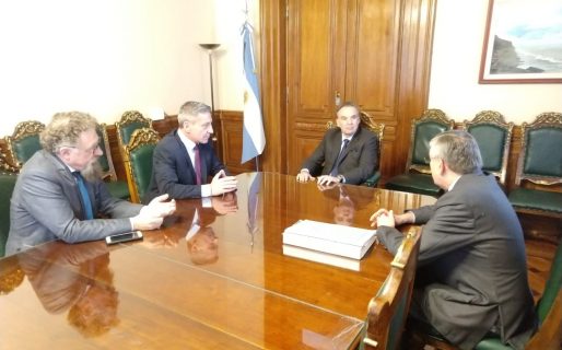 Fuerte apoyo de Pichetto a Arcioni para armar el Bloque Patagónico