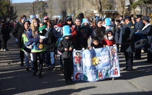 En el marco del Día de la Independencia, el barrio Diadema realizó un desfile cívico-militar