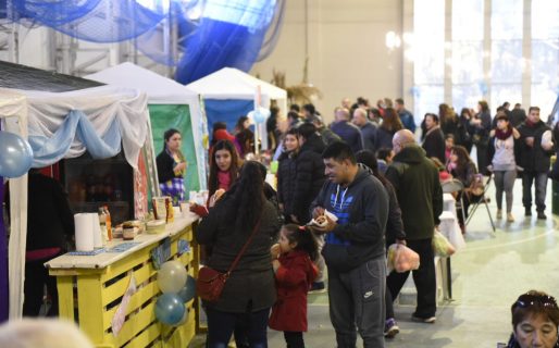 La 3° Feria de Artesanos y Productores se desarrolla con gran éxito
