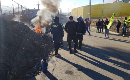 Medida de fuerza de UOCRA ante una contratista