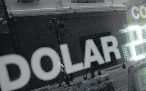 Las reservas del Central aceleran su descenso