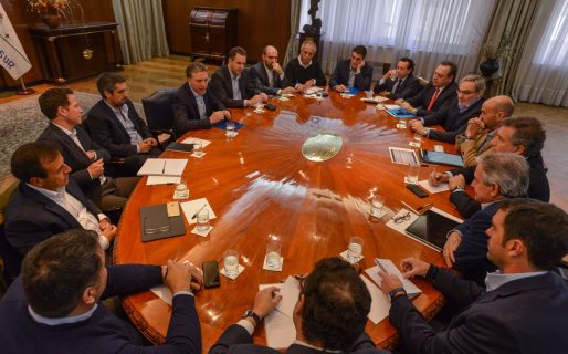 Macri concentra el poder en Dujovne y se decide a hacer el ajuste sin el peronismo