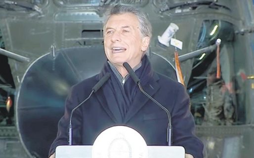 Ni él se pone de acuerdo