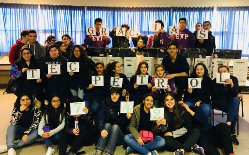 Tecpetrol entregó elementos de informática a la Escuela Nº 742
