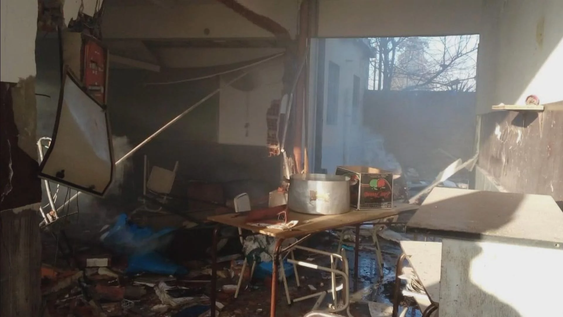 Lanzan un paro docente en la provincia de Buenos Aires por la explosión en la escuela de Moreno