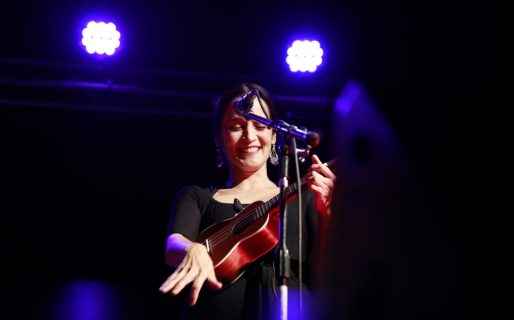 Julieta Venegas colmó el Teatro Español con música y poesía