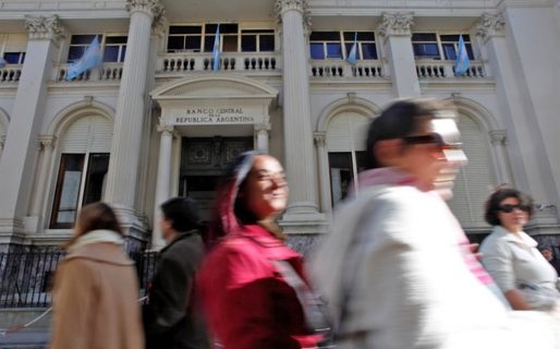 El BCRA subió la tasa, cancelará las Lebac y subastará dólares