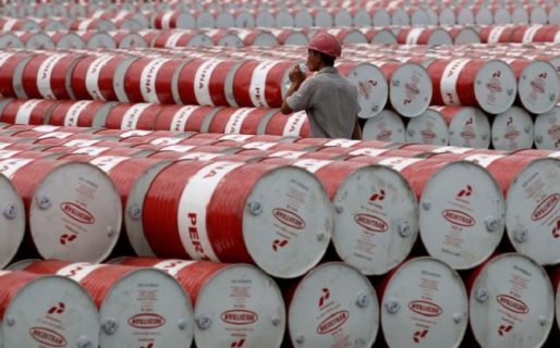 El petróleo escaló a máximos de 11 meses por recortes de producción saudita