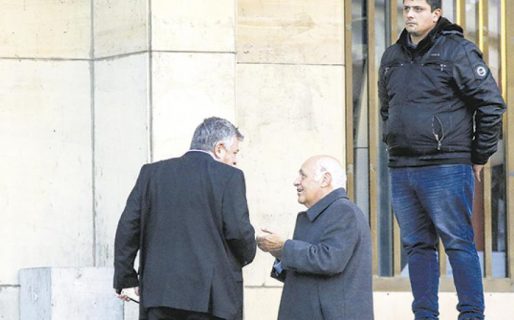 En la búsqueda de los dólares que no aparecen