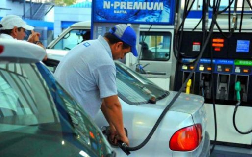 Estaciones de servicio amenazan con cortar pagos con tarjeta de crédito