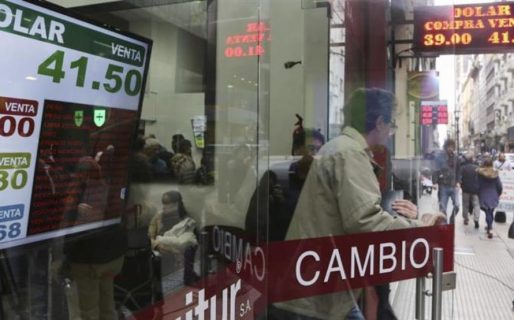 El dólar tuvo el mayor salto desde 2015: Se disparó 15,6% a 39,87 pesos