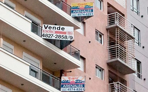 Por el récord del dólar, se paralizaron las operaciones inmobiliarias