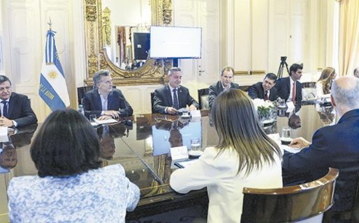 Con la mecha encendida en contra del ajuste