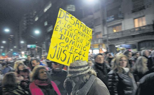 Una remake de los cacerolazos anti K