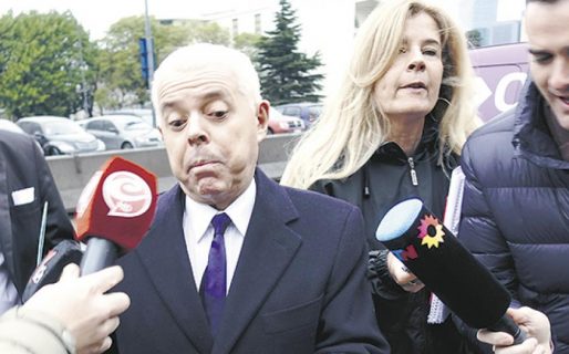 Oyarbide lloró por radio y luego amplió su declaración