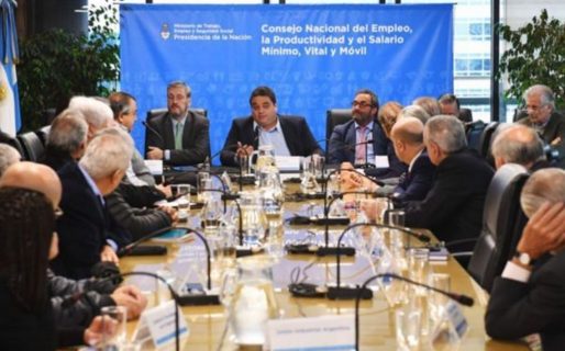 Salario mínimo: El Gobierno fijó una suba de 25% en cuatro cuotas