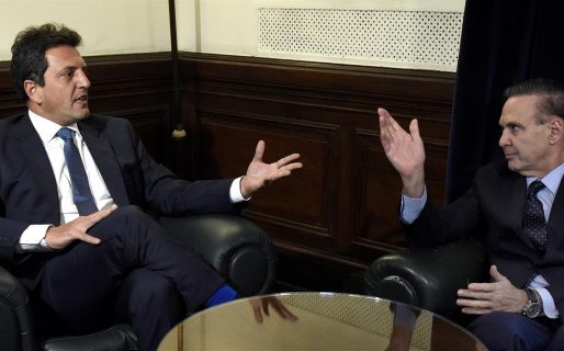 Massa reapareció junto a Pichetto y gobernadores