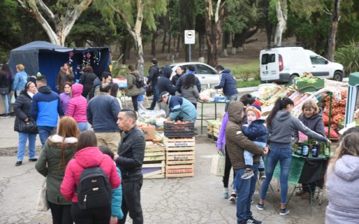 “La Feria de Productores se transformó en un paseo tradicional para las familias comodorenses”